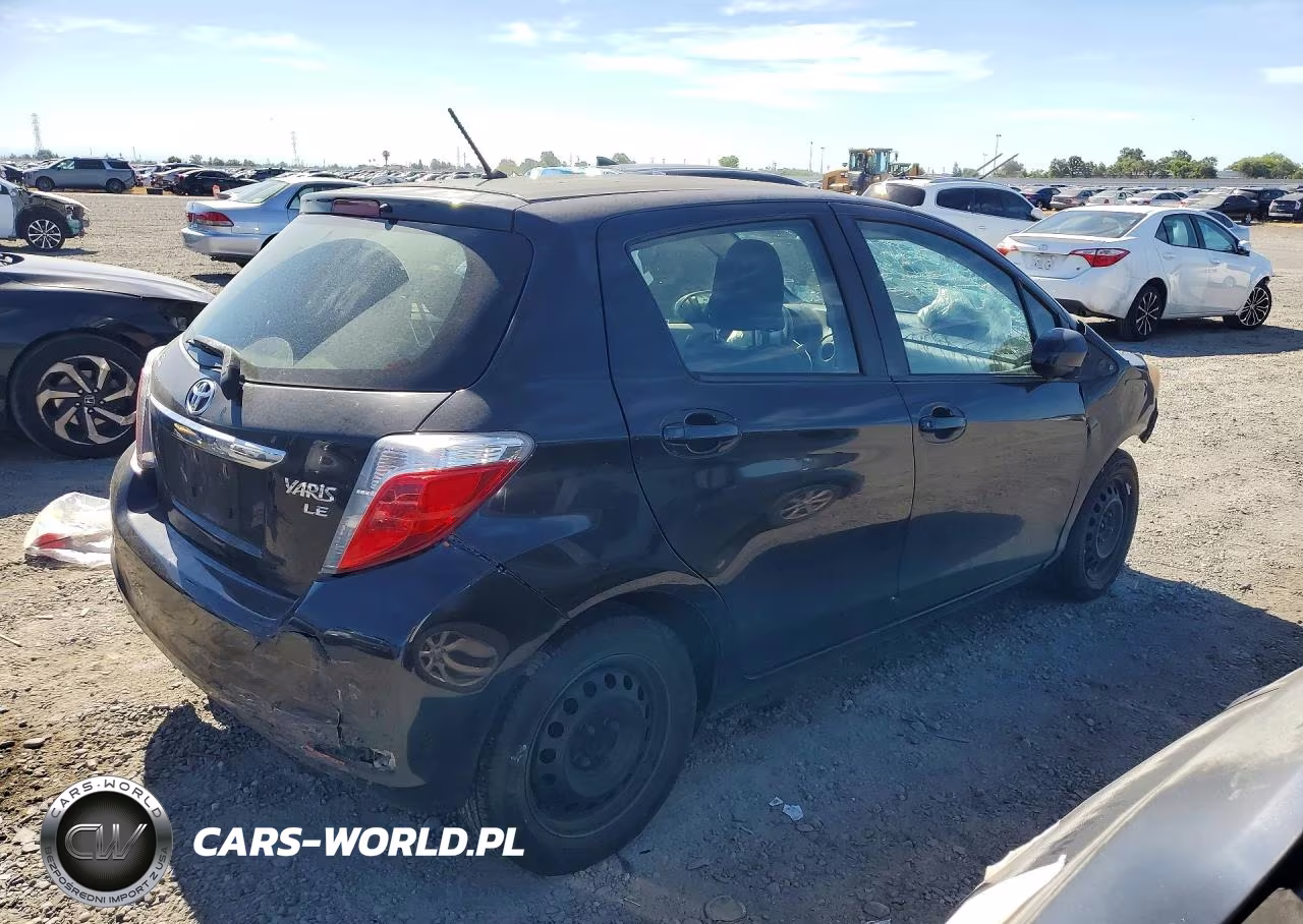 2013 Toyota Yaris 5-Door Le VIN:JTDKTUD37DD559622 - 3