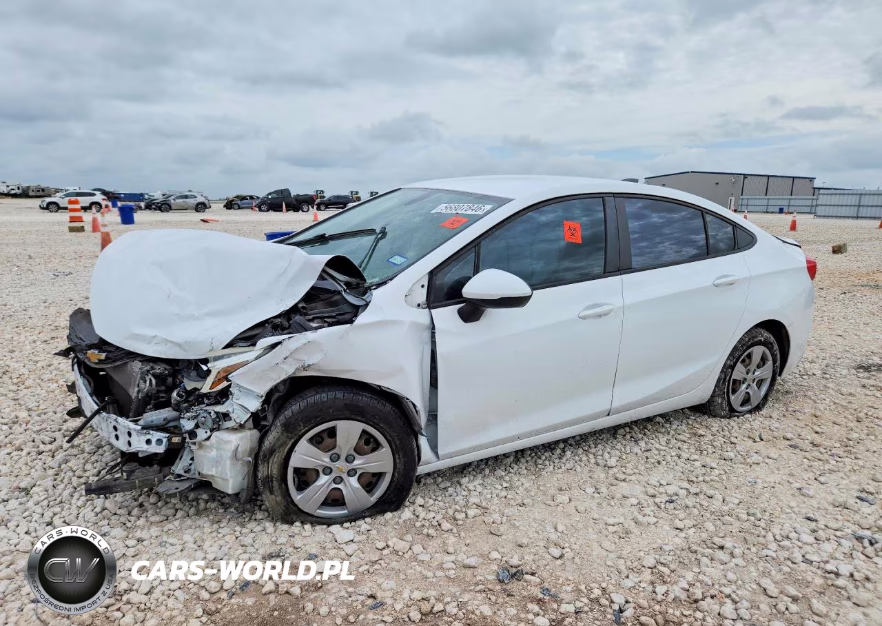 2018 Chevrolet Cruze Ls – zdjęcie 1 z 12