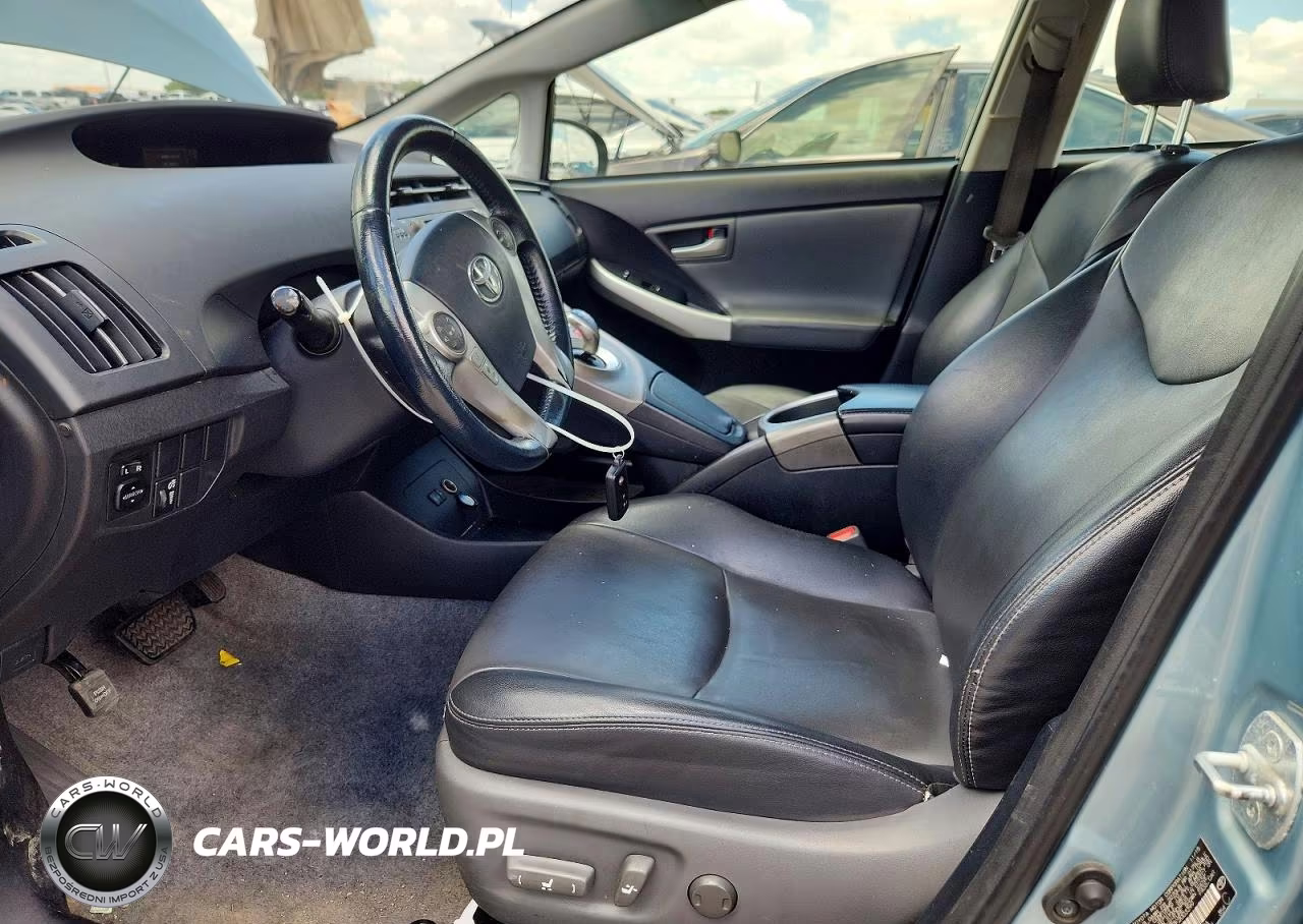 2015 Toyota Prius Four VIN:JTDKN3DU7F2003399 - 7