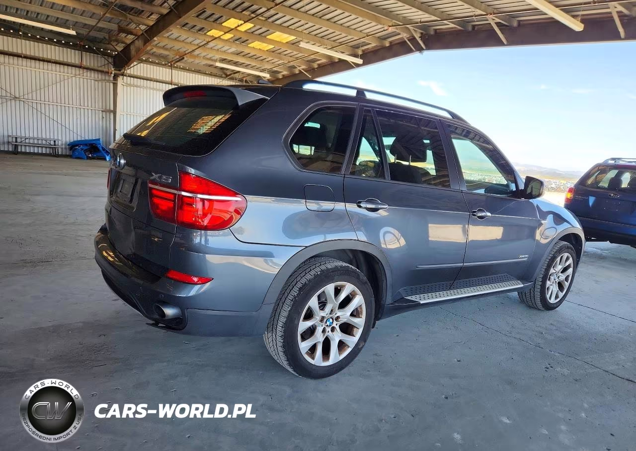 2012 BMW X5 xDrive35I VIN:5UXZV4C59CL767564 - 3