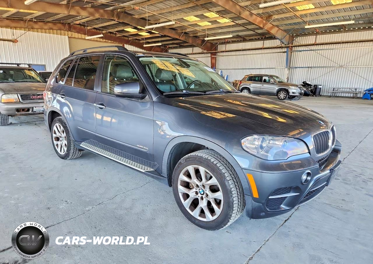 2012 BMW X5 xDrive35I VIN:5UXZV4C59CL767564 - 4