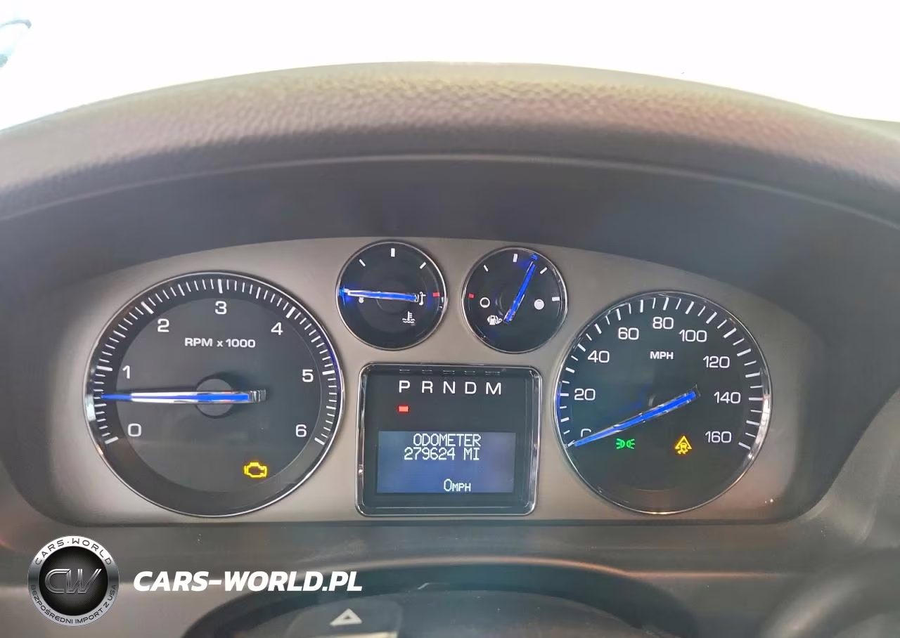 2007 Cadillac Escalade Luxury VIN:1GYFK63817R356207 - 9