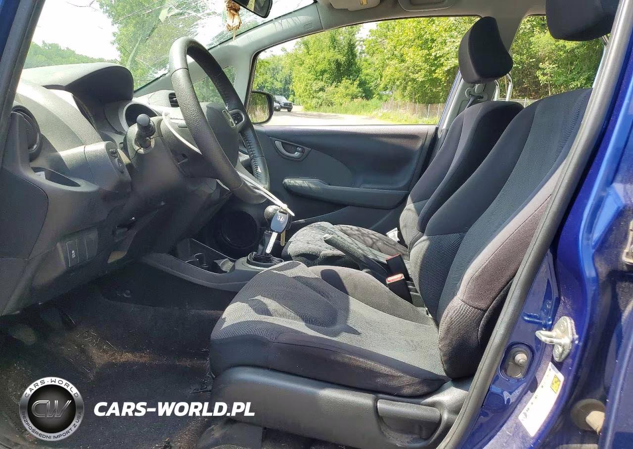 2011 Honda Fit Sport VIN:JHMGE8G56BC021094 - 7