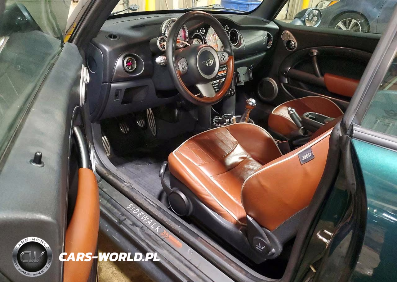 2008 Mini Cooper S VIN:WMWRH33538TU81135 - 8
