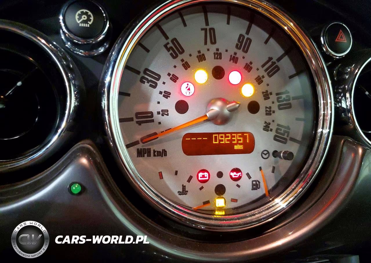2008 Mini Cooper S VIN:WMWRH33538TU81135 - 9