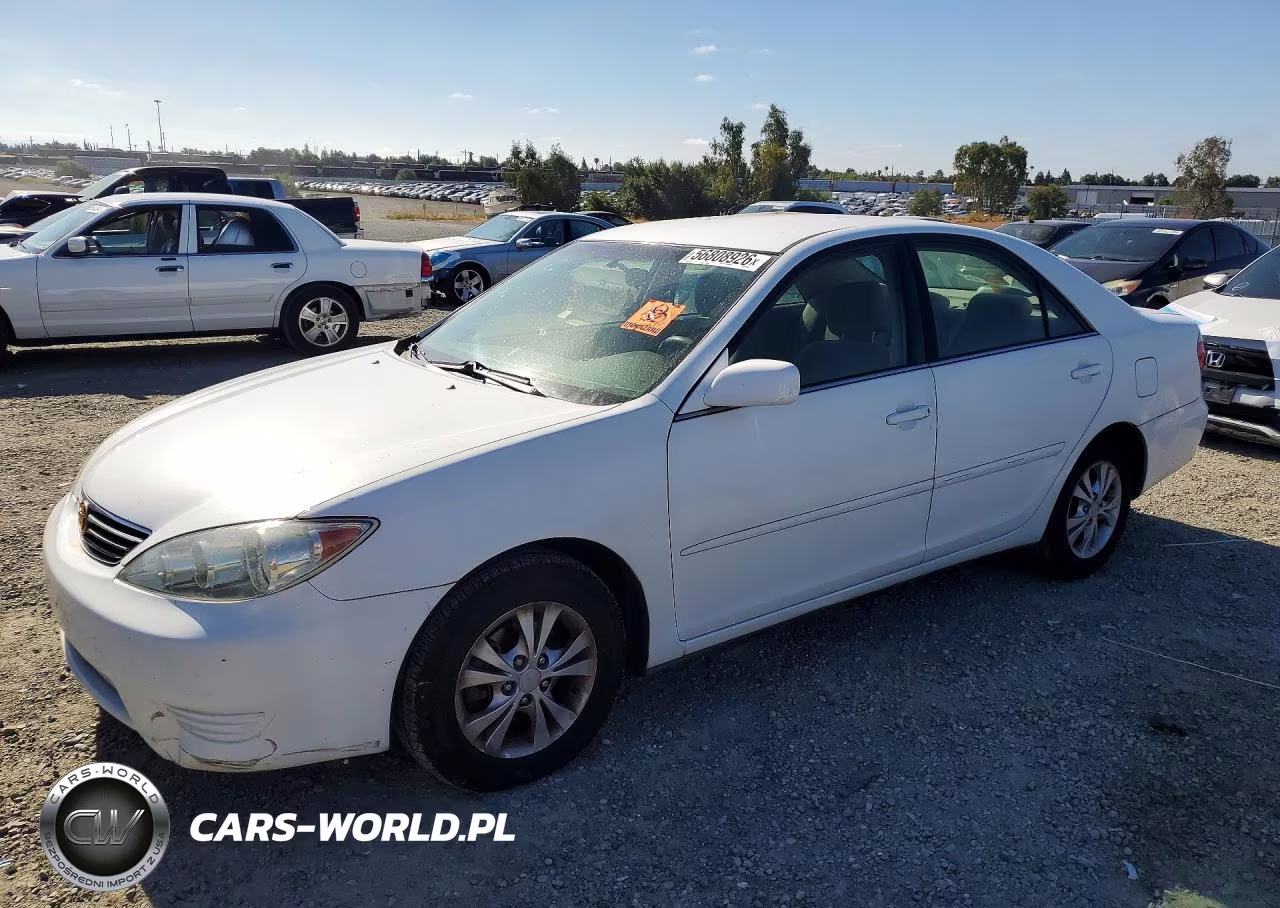 2006 Toyota Camry Le V6 – zdjęcie 1 z 12