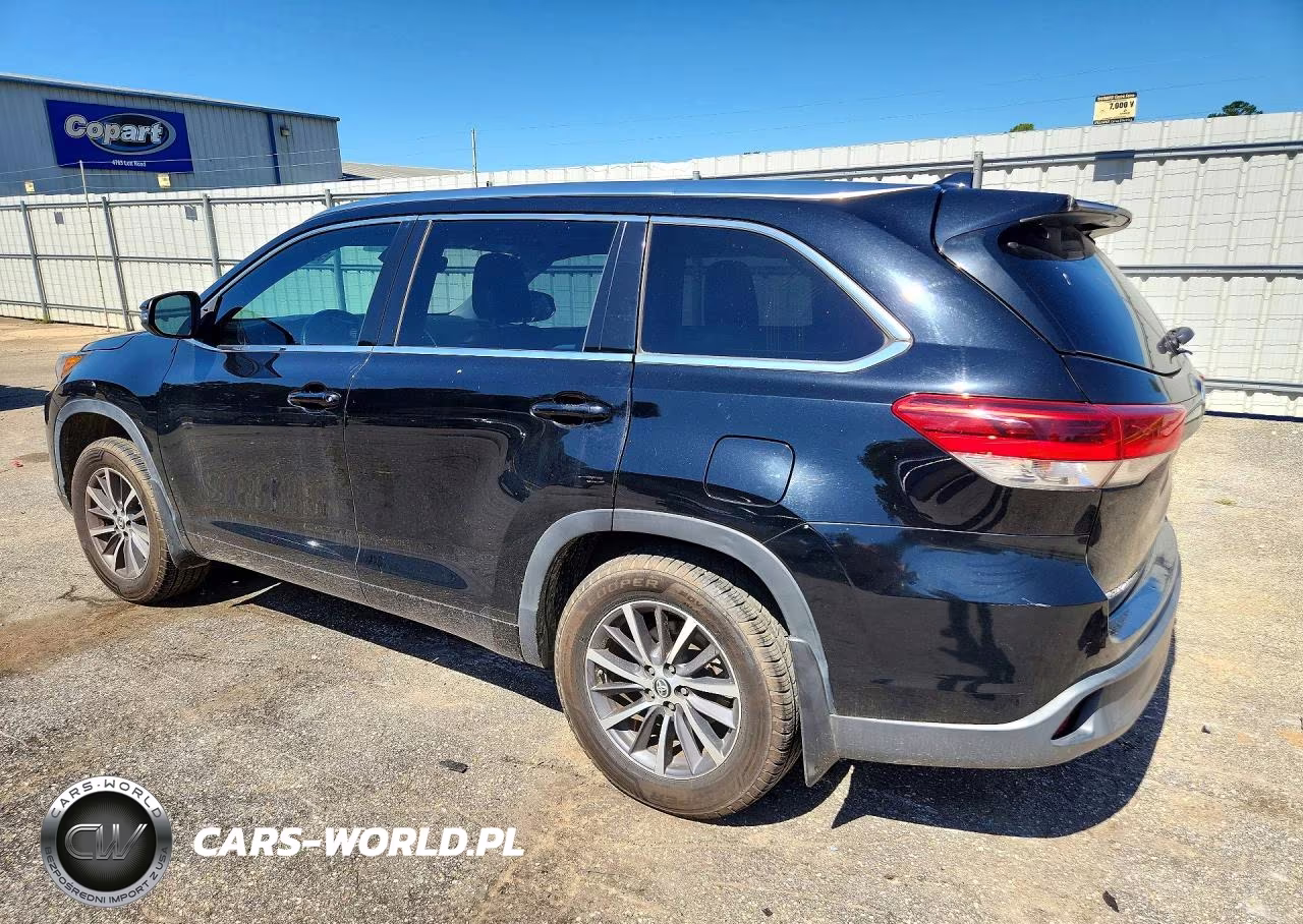 2018 Toyota Highlander Xle VIN:5TDJZRFH2JS830716 - 2