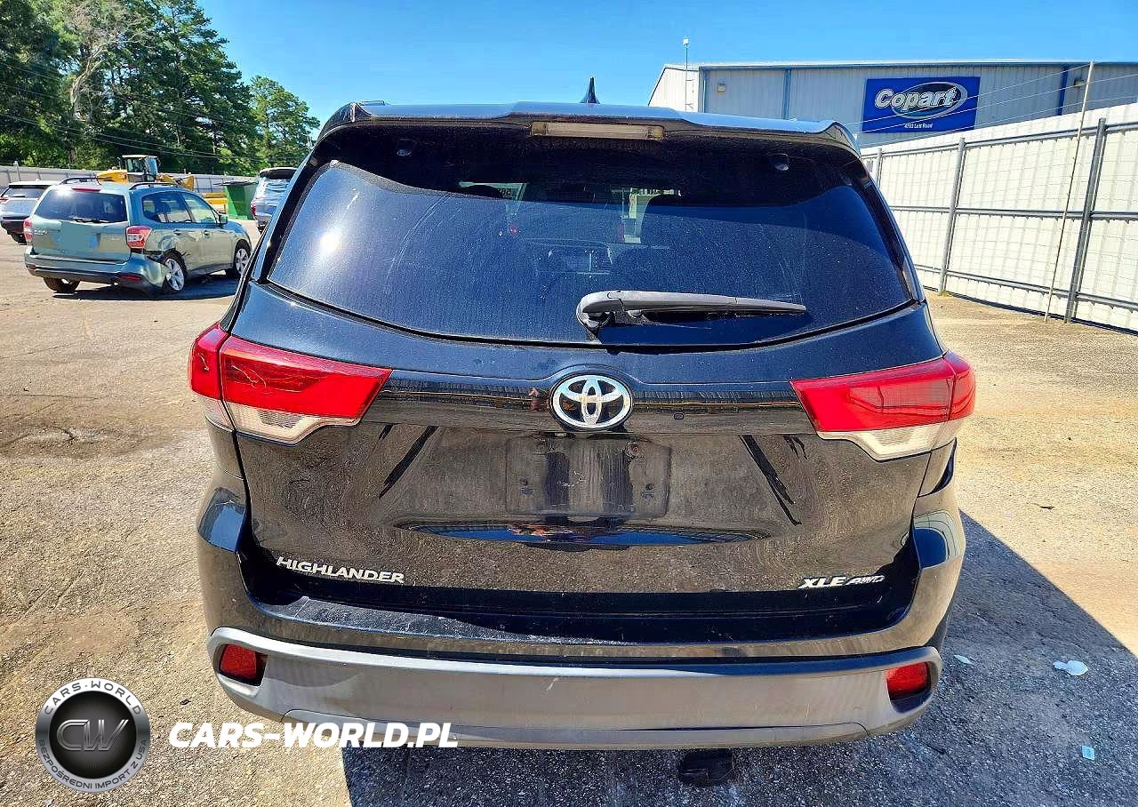 2018 Toyota Highlander Xle VIN:5TDJZRFH2JS830716 - 6