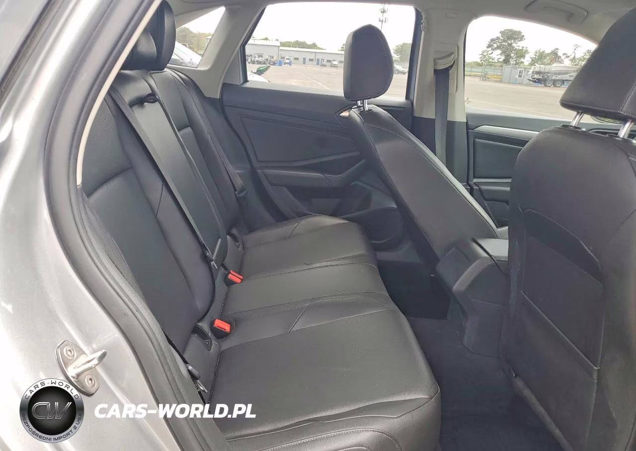 2019 Volkswagen Jetta S VIN:3VWC57BU4KM220150 - 10
