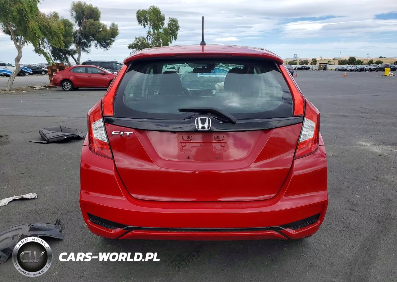 2018 Honda Fit Lx VIN:3HGGK5H51JM724415 - 6