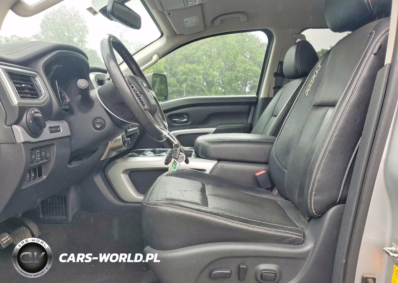 2018 Nissan Titan Pro-4X VIN:1N6AA1E57JN517647 - 7