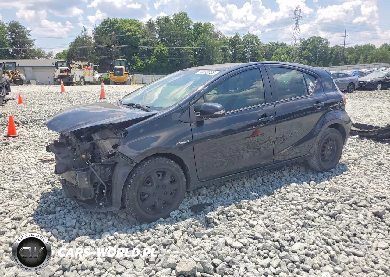 2016 Toyota Prius C One