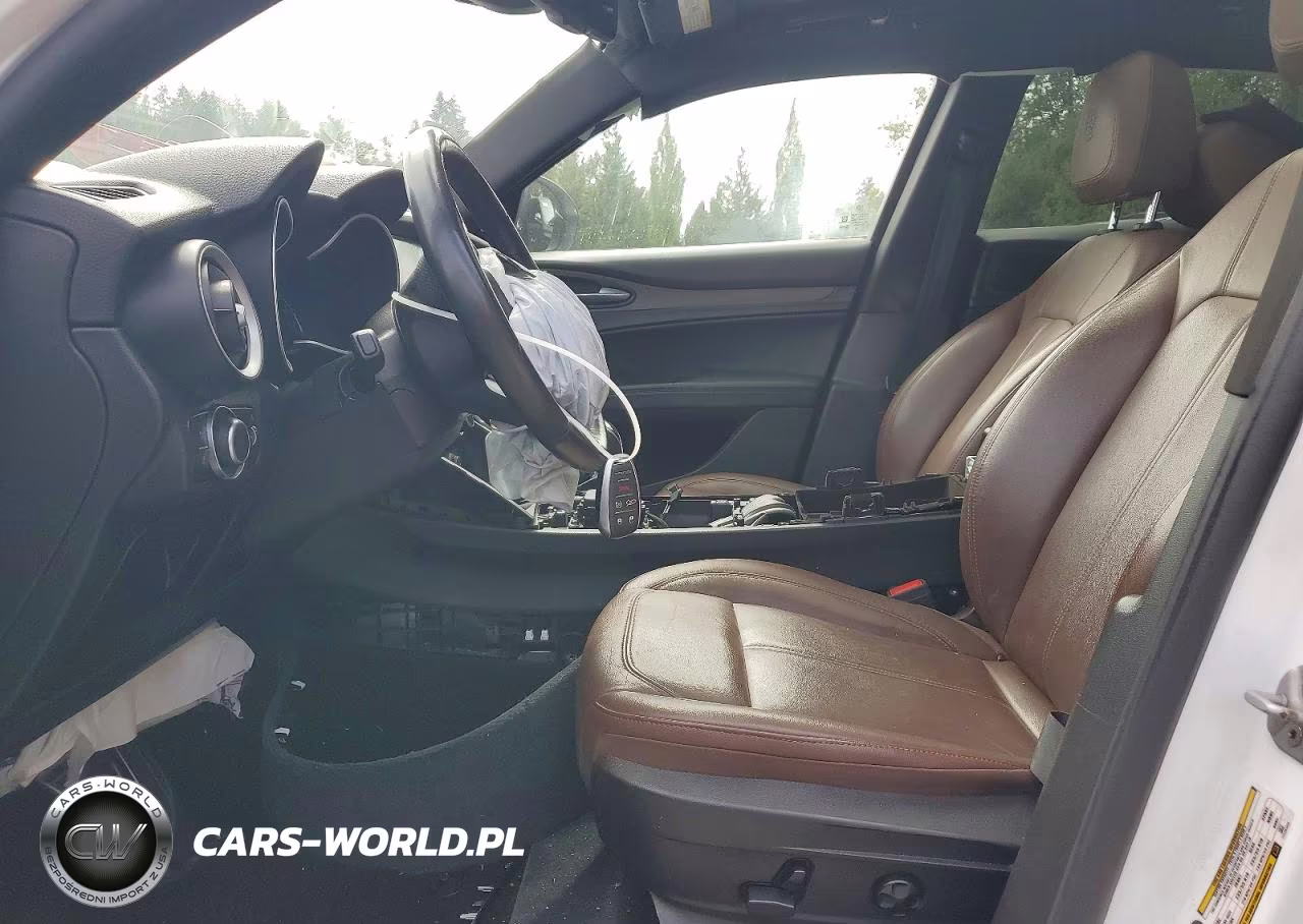 2022 Alfa Romeo Stelvio Ti VIN:ZASPAKBN8N7D29356 - 7