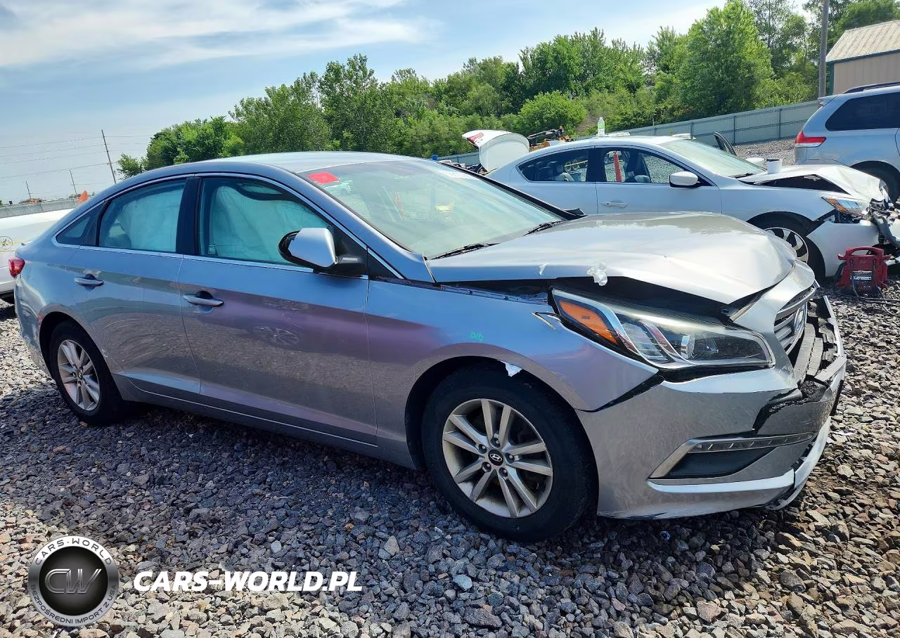 2015 Hyundai Sonata Se VIN:5NPE24AF6FH229756 - 4