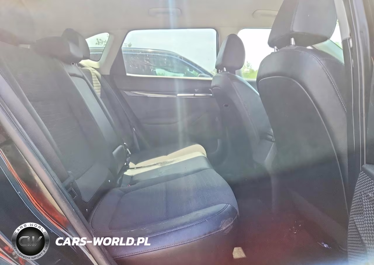 2021 Kia Seltos S VIN:KNDEUCAA7M7068313 - 11