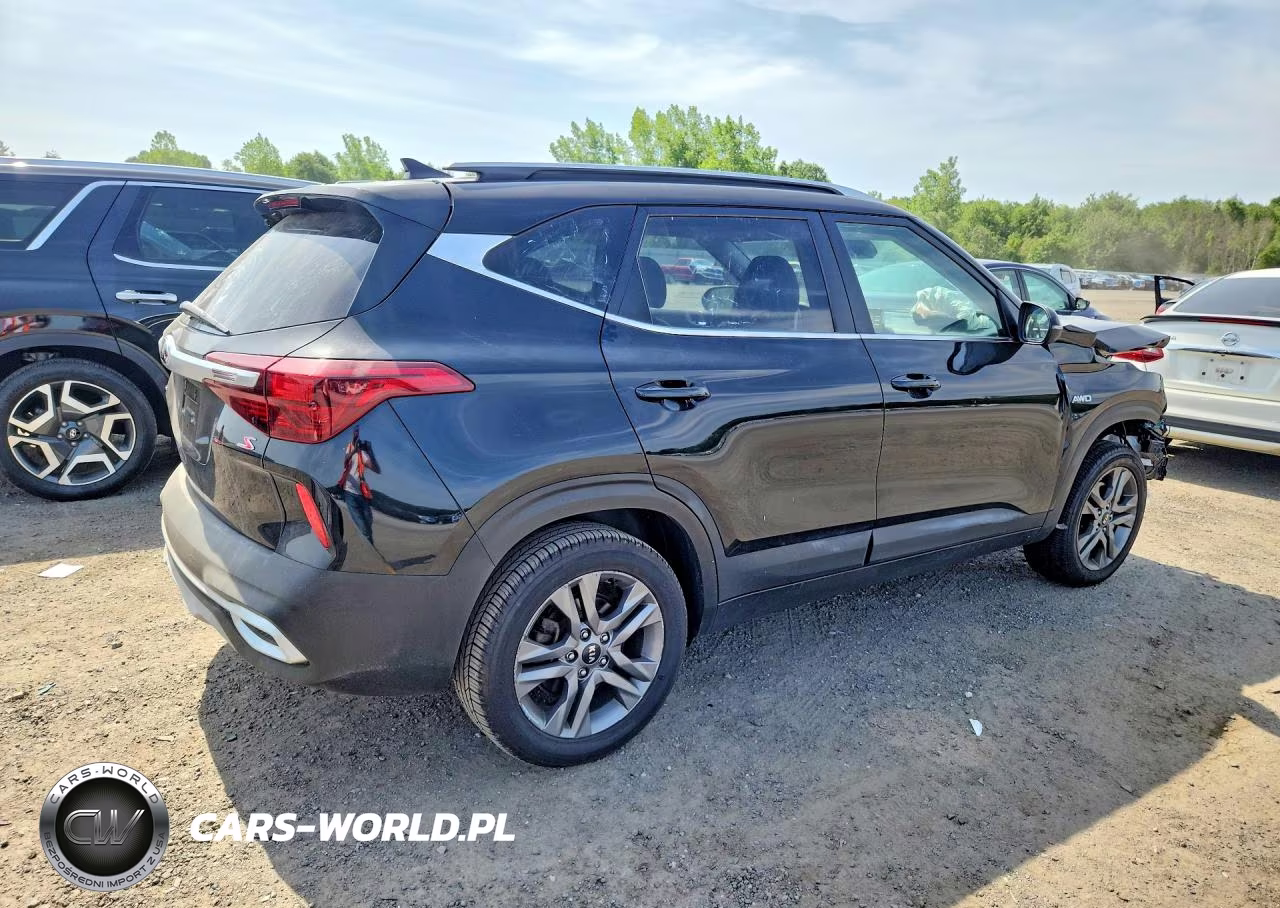 2021 Kia Seltos S VIN:KNDEUCAA7M7068313 - 3