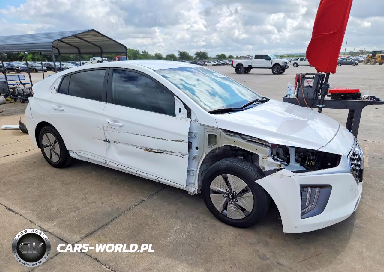 2022 Hyundai Ioniq Se VIN:KMHC75LC4NU269495 - 4