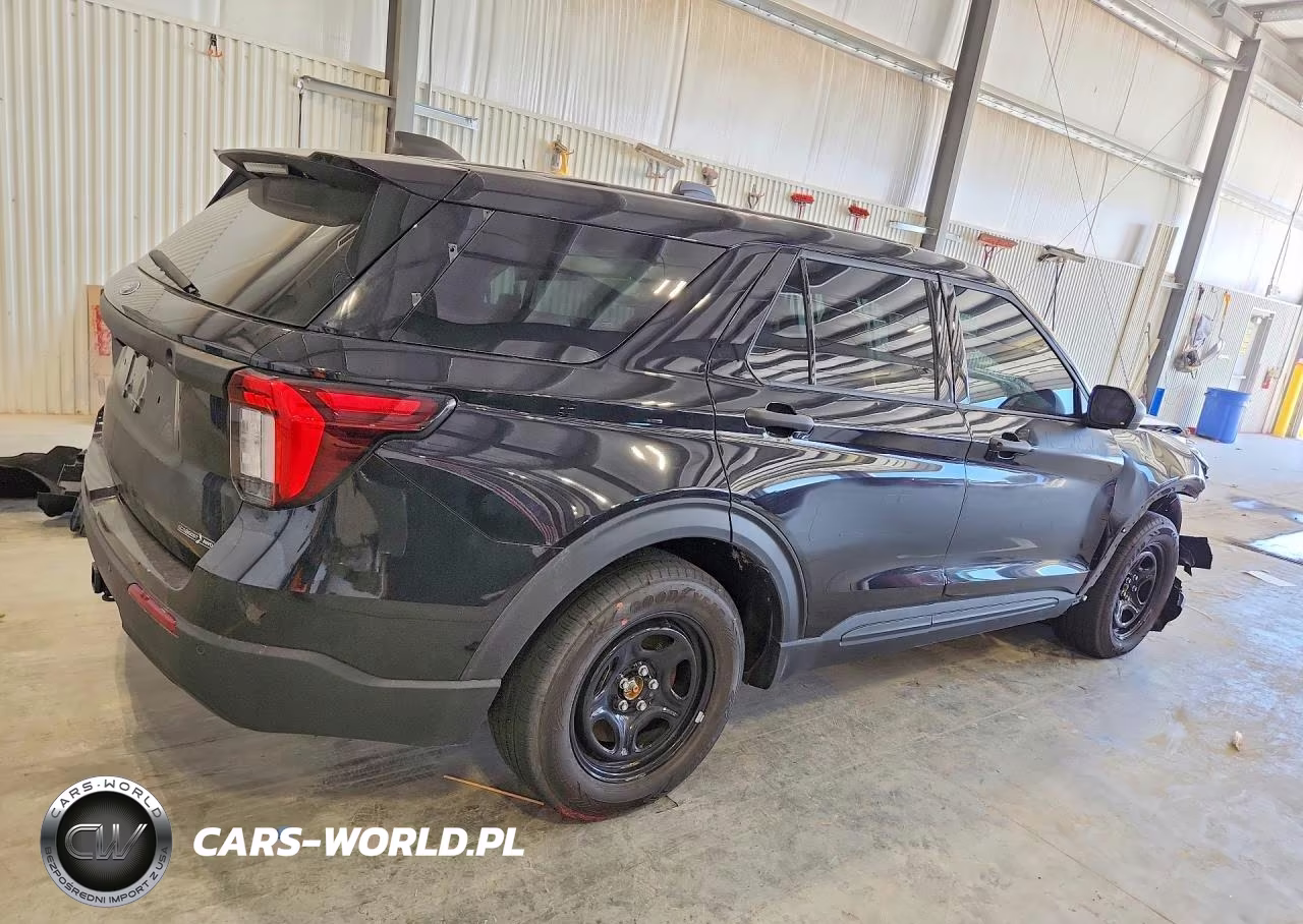 2025 Ford Explorer Police Interceptor VIN:1FM5K8ACXSGB70296 - 3