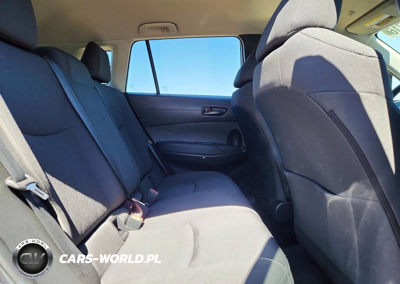 2023 Toyota Corolla Cross Le VIN:7MUCAAAG8PV059032 - 10
