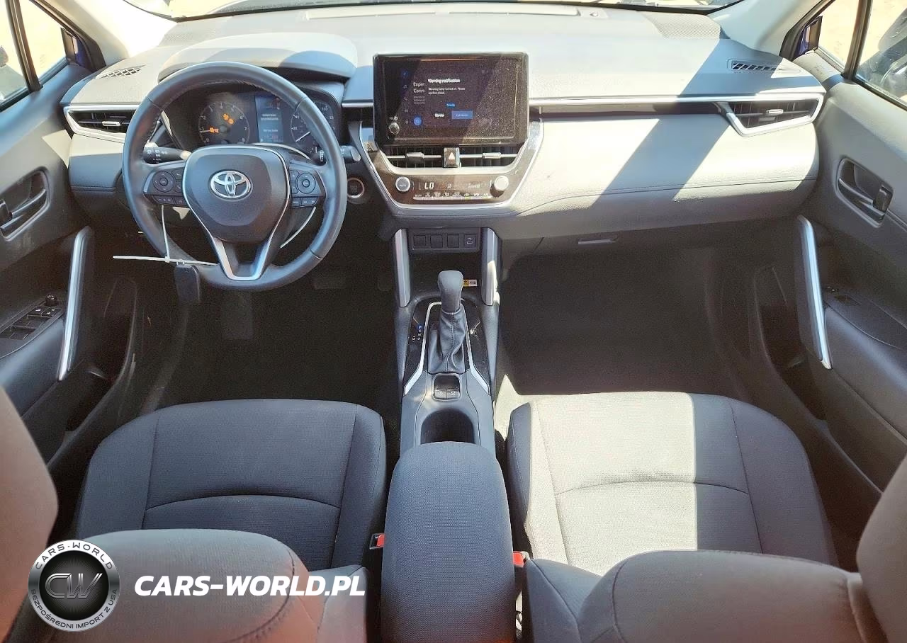 2023 Toyota Corolla Cross Le VIN:7MUCAAAG8PV059032 - 8