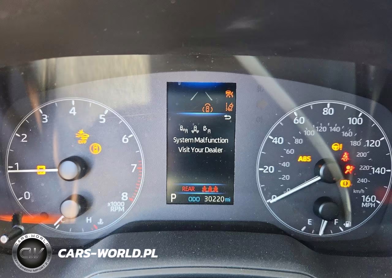 2023 Toyota Corolla Cross Le VIN:7MUCAAAG8PV059032 - 9