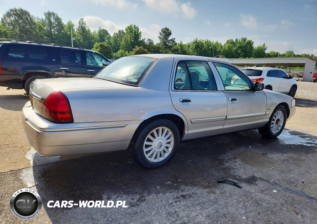 2010 Mercury Grand Marquis Ls VIN:2MEBM7FV9AX609016 - 3