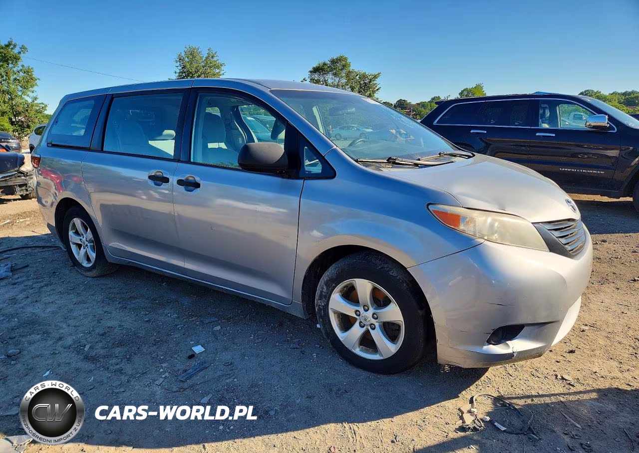 2015 Toyota Sienna L 7-Passenger VIN:5TDZK3DC1FS659038 - 4
