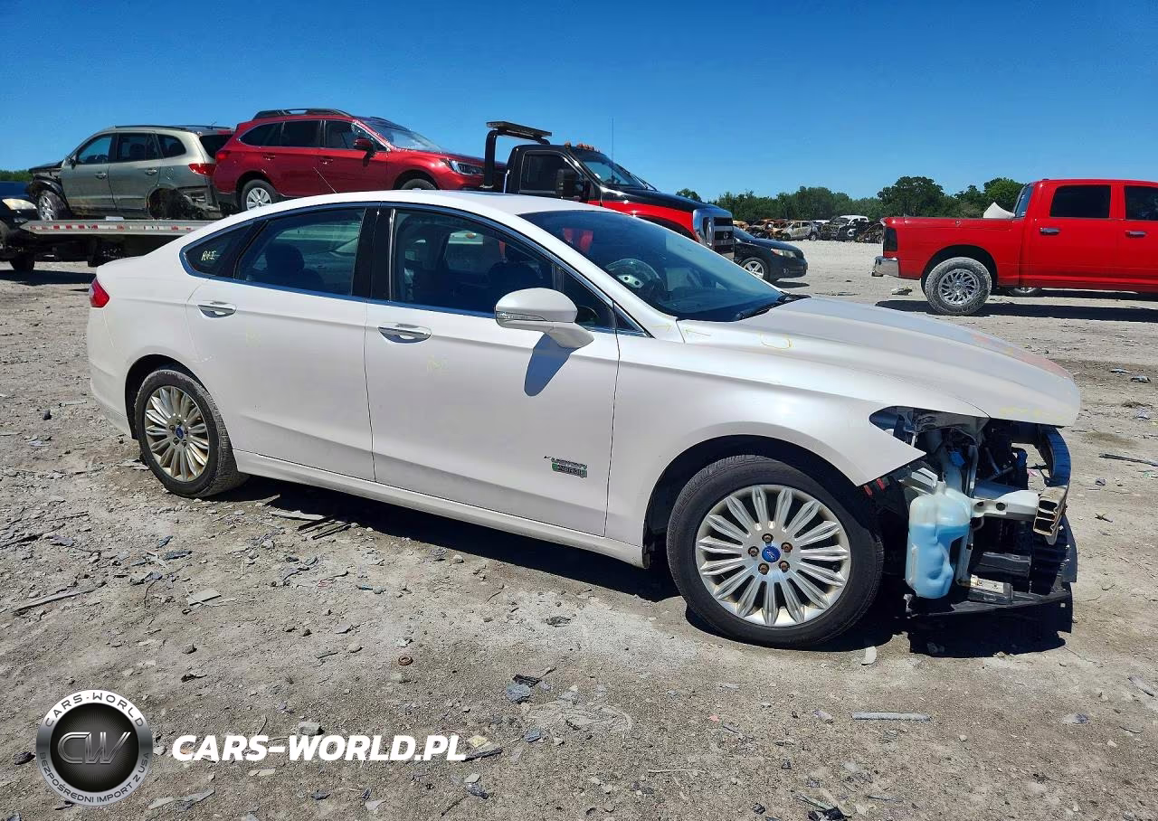 2013 Ford Fusion Titanium Phev VIN:3FA6P0SUXDR246880 - 4