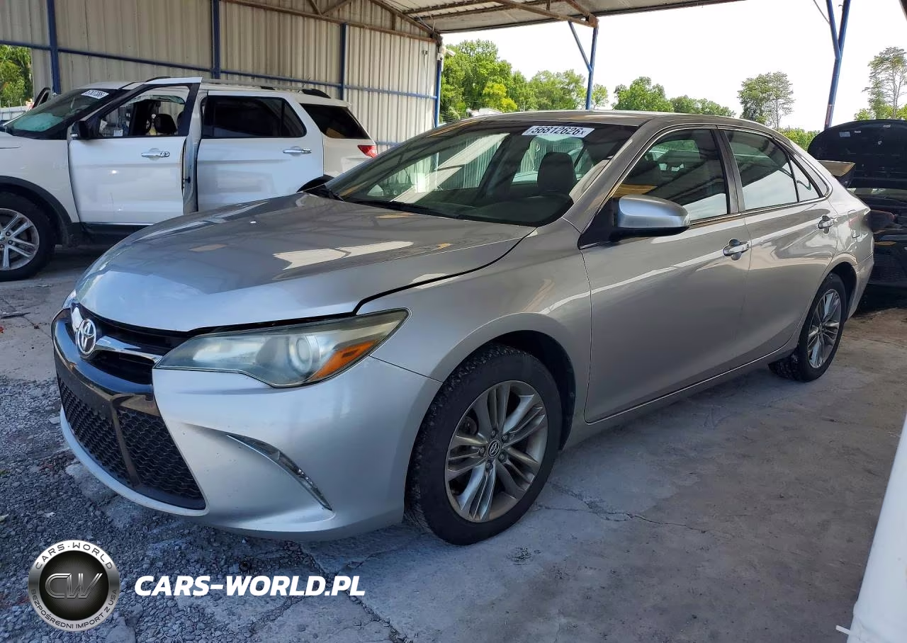2016 Toyota Camry Le – zdjęcie 1 z 12