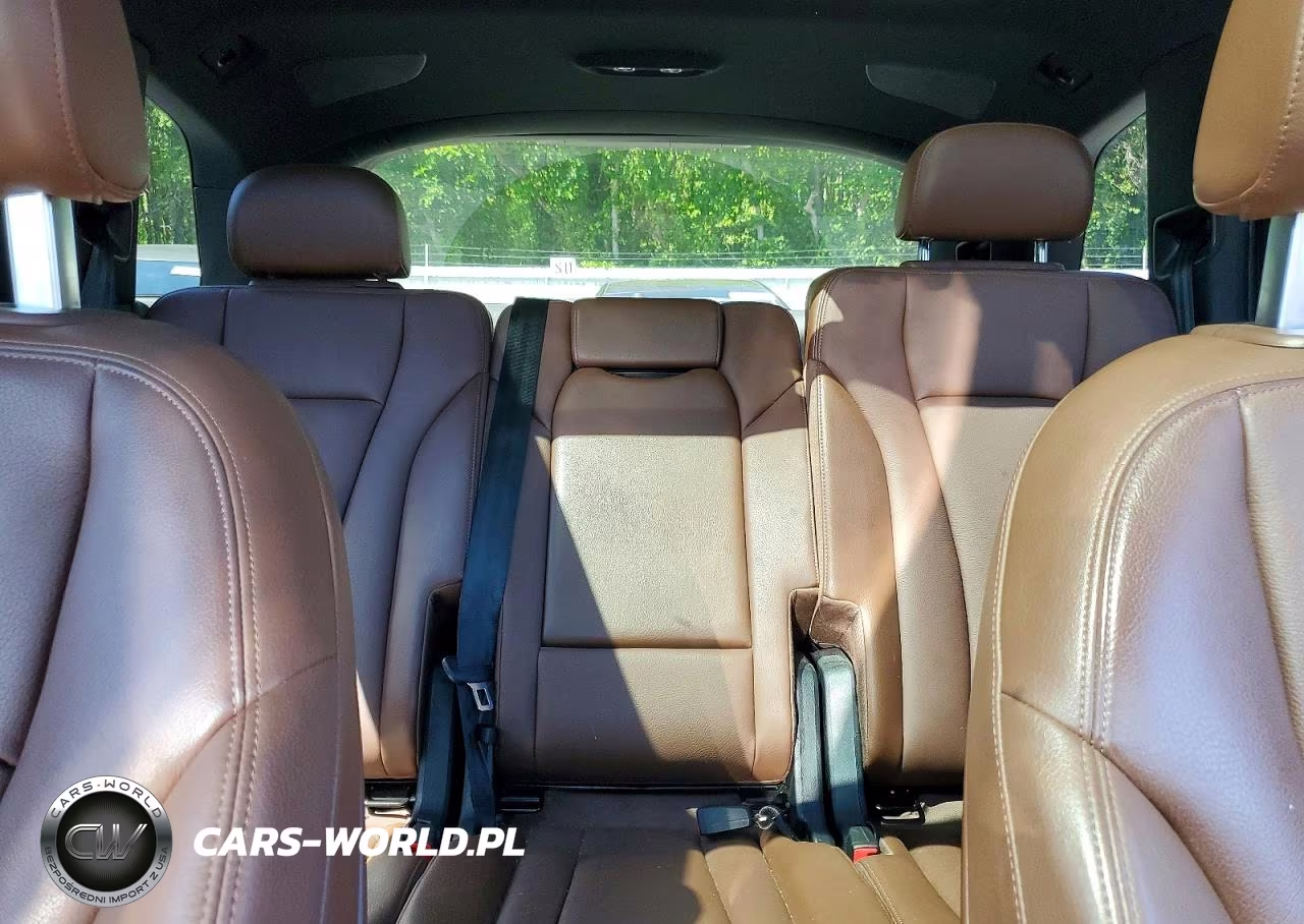 2019 Audi Q7 Premium Plus VIN:WA1LHAF70KD017760 - 10