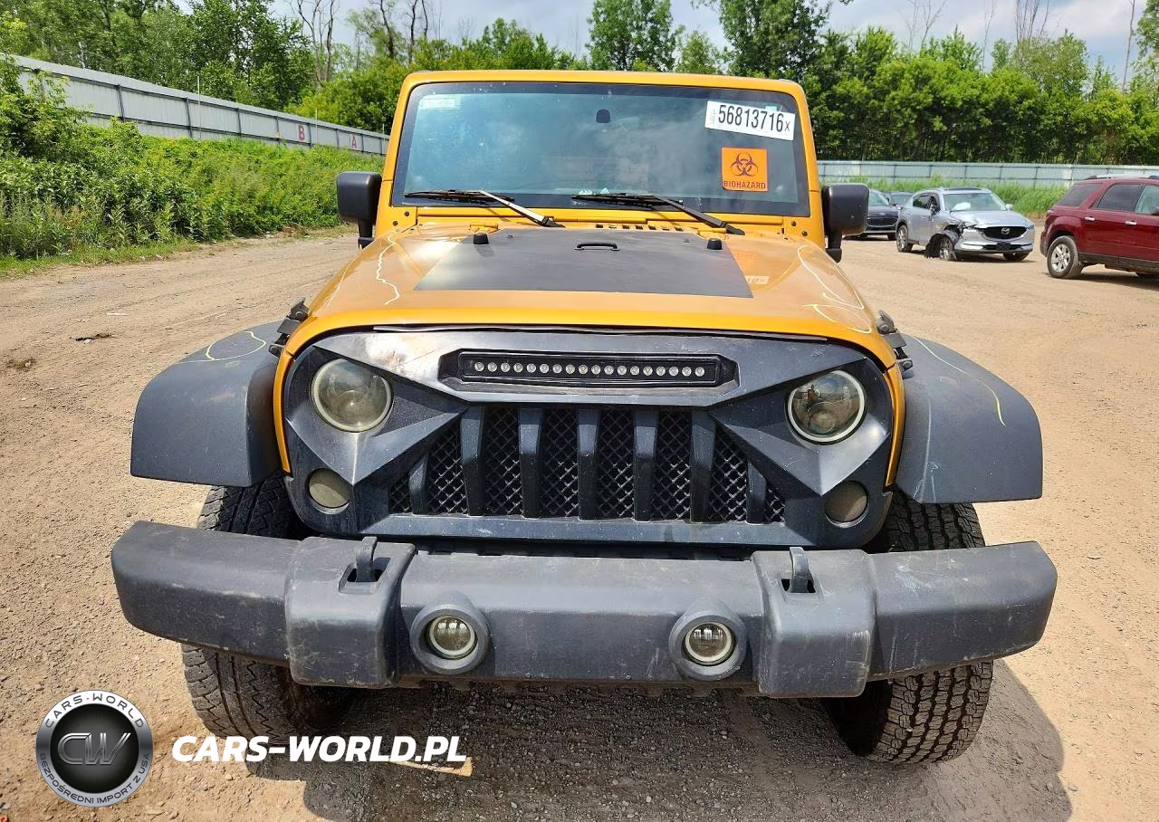 2014 Jeep Wrangler Unlimited Sport VIN:1C4BJWDG8EL232688 - 5