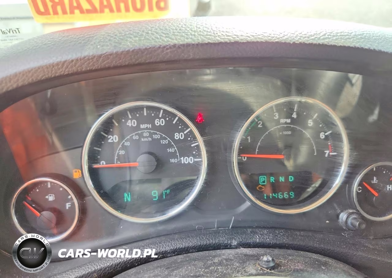 2014 Jeep Wrangler Unlimited Sport VIN:1C4BJWDG8EL232688 - 9