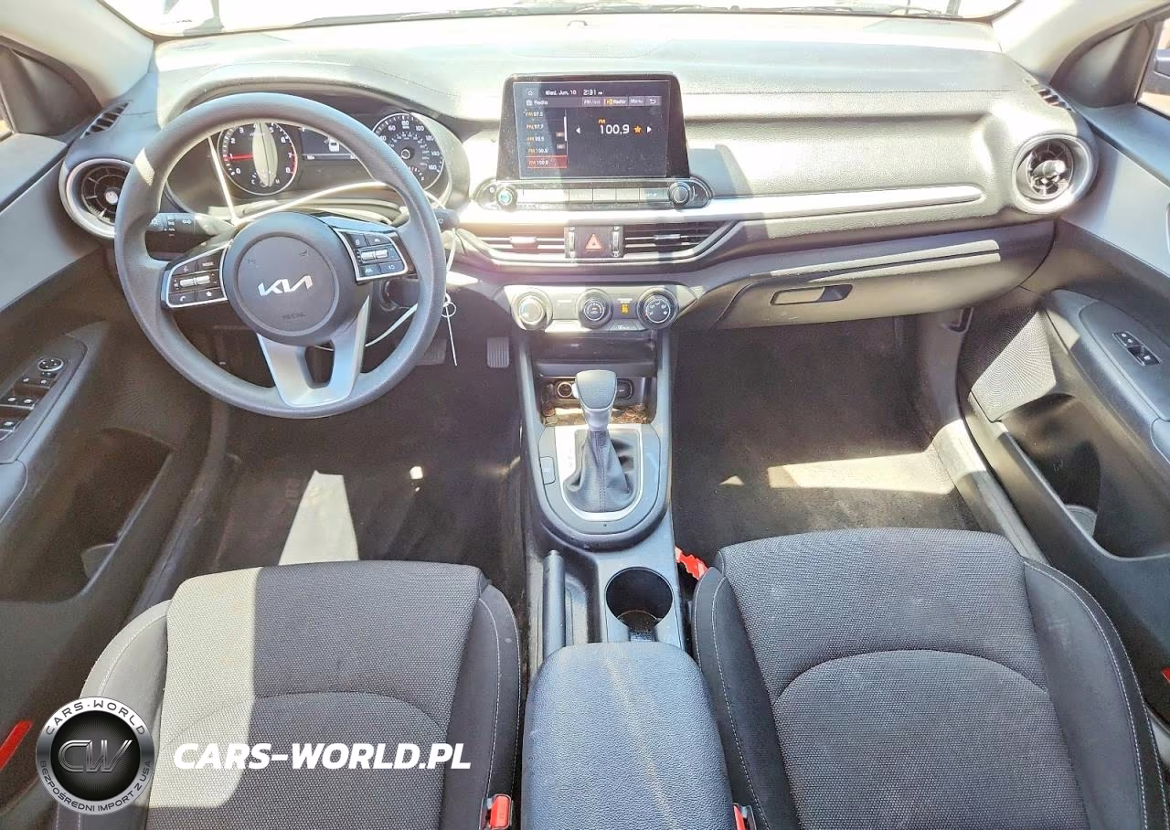 2023 Kia Forte Lx VIN:3KPF24AD1PE685396 - 8