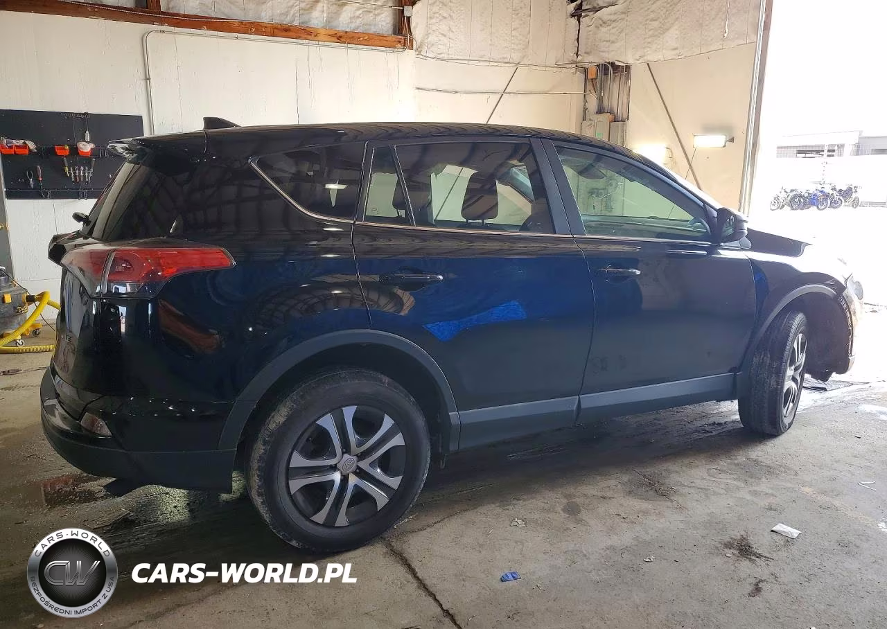 2018 Toyota Rav4 Le VIN:2T3ZFREV5JW508864 - 3