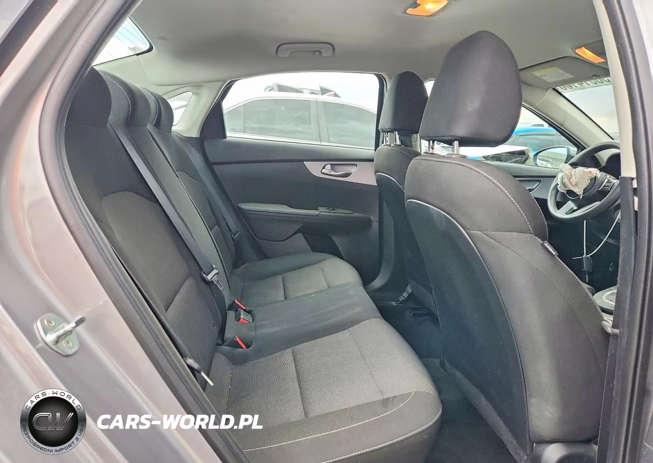2023 Kia Forte Lxs VIN:3KPF24AD2PE545034 - 10