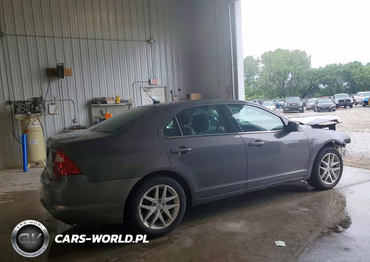 2012 Ford Fusion VIN:3FAHP0JG6CR247026 - 3