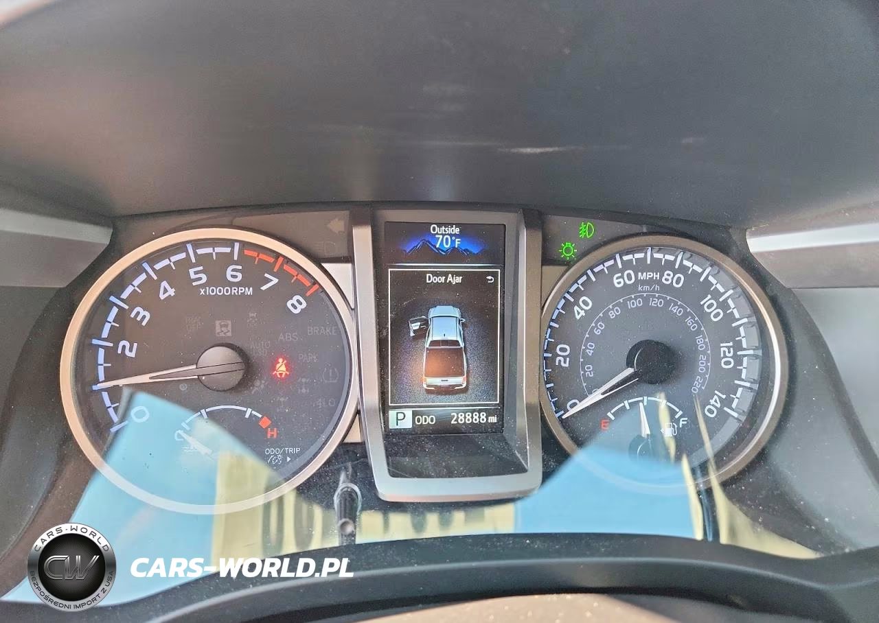 2023 Toyota Tacoma Double Cab VIN:3TYCZ5AN5PT153835 - 9