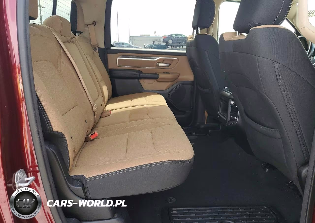 2019 Ram 1500 Big Horn VIN:1C6SRFFT1KN588393 - 10
