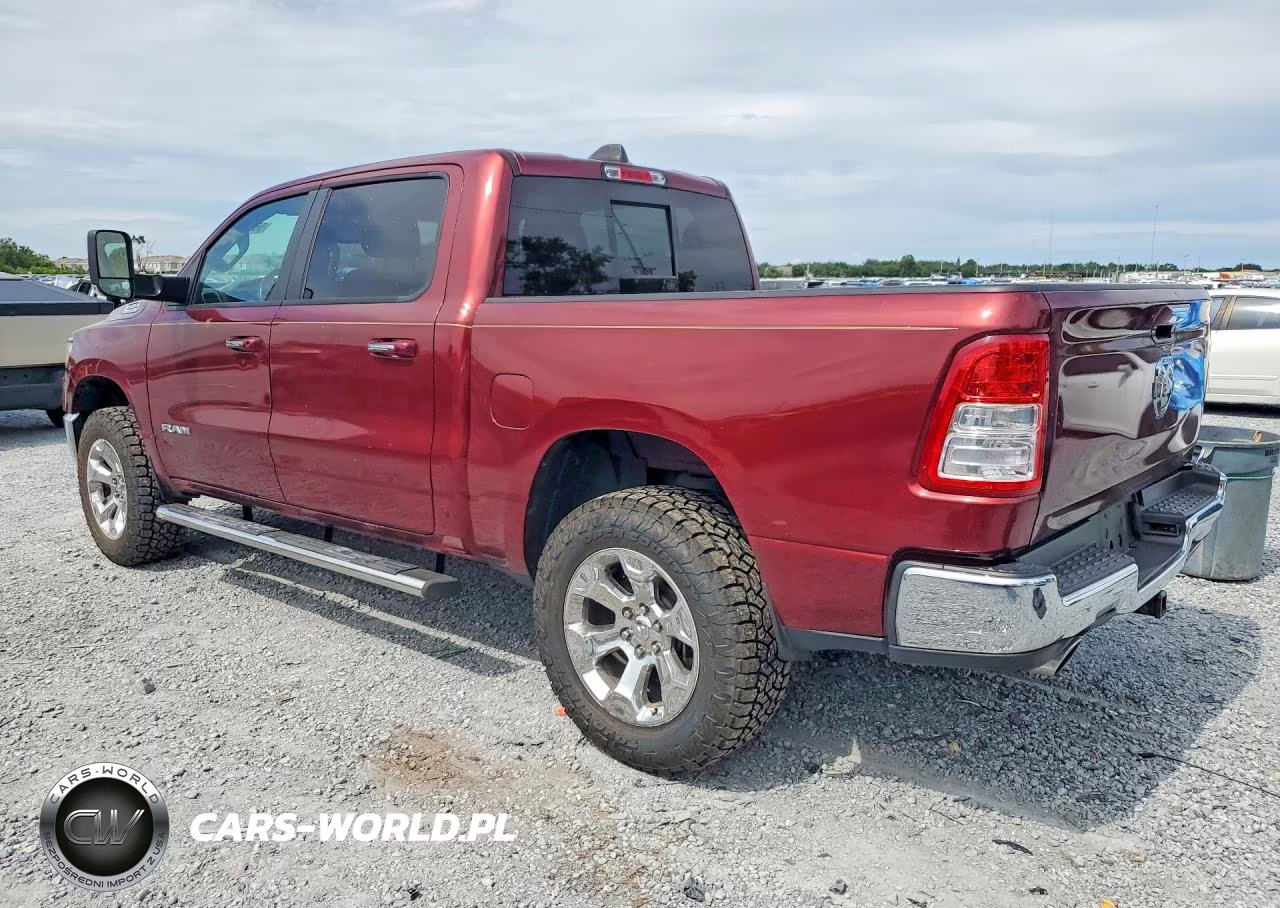 2019 Ram 1500 Big Horn VIN:1C6SRFFT1KN588393 - 2