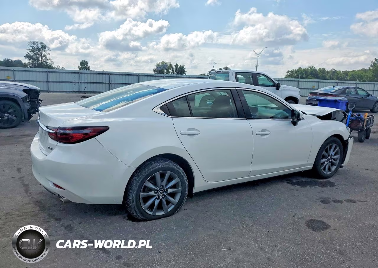 2018 Mazda 6 Sport VIN:JM1GL1UM7J1332926 - 3