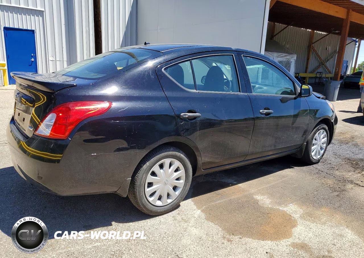2014 Nissan Versa 1.6 S Plus VIN:3N1CN7AP0EL819901 - 3