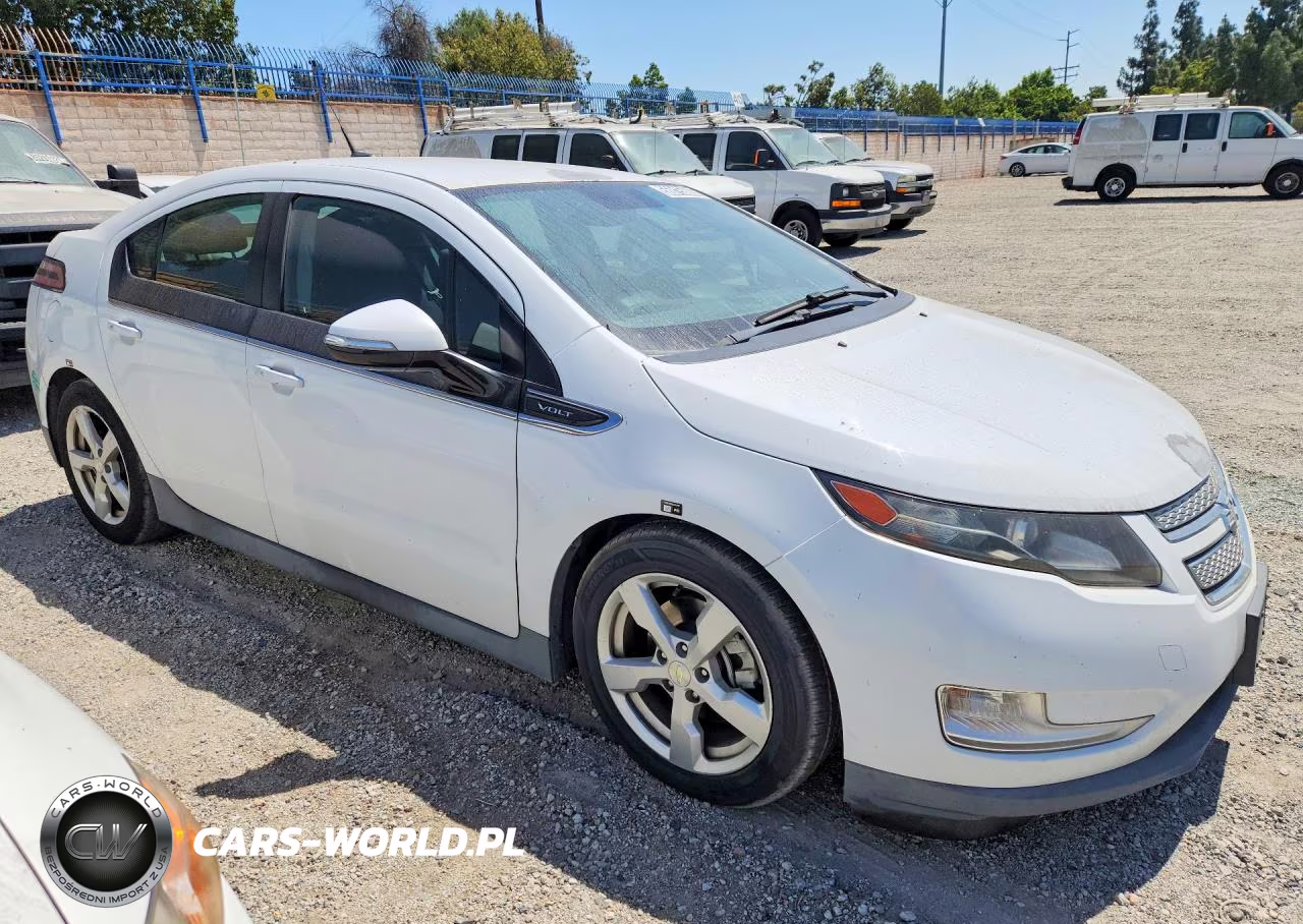2014 Chevrolet Volt VIN:1G1RE6E44EU137992 - 4