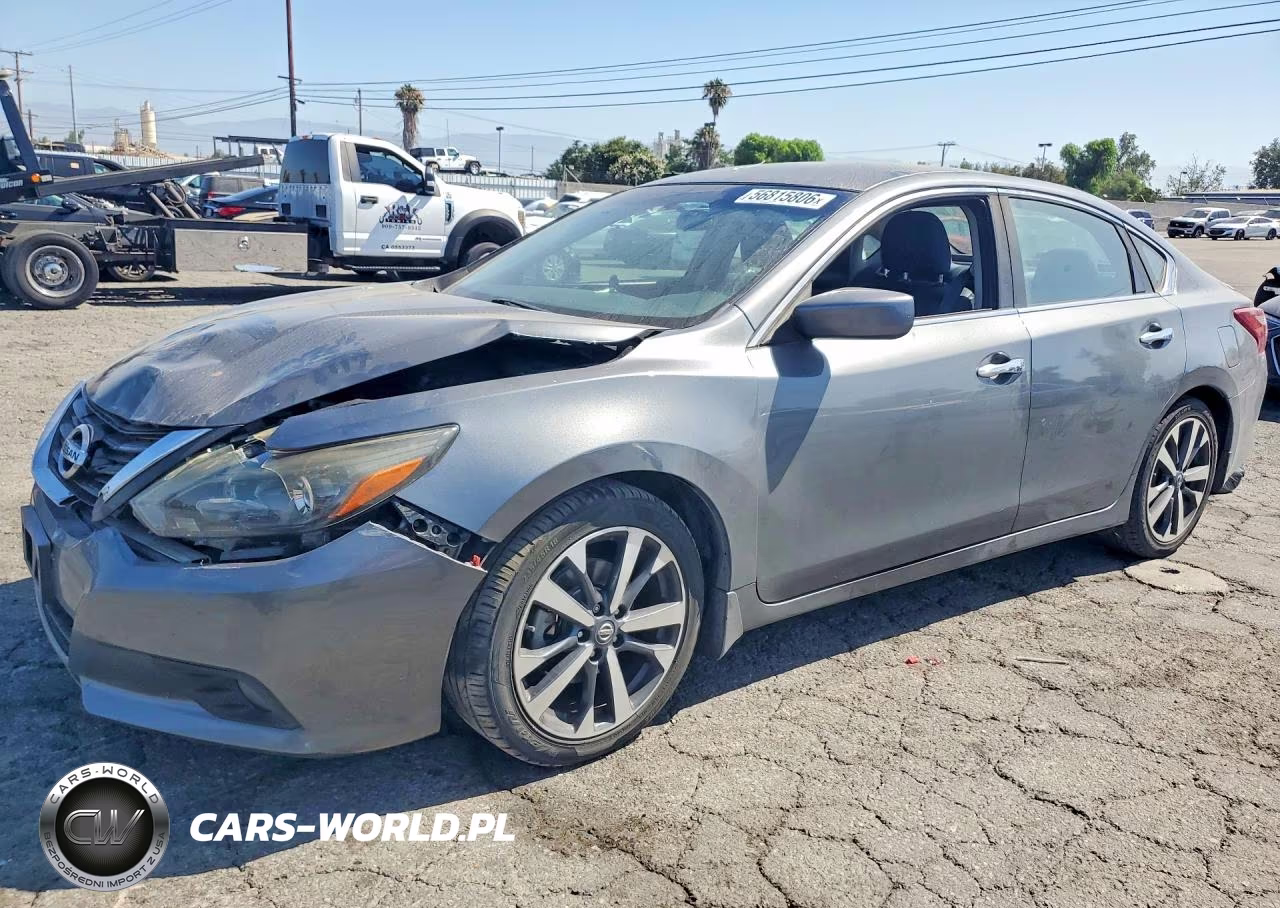 2017 Nissan Altima 2.5 Sr – zdjęcie 1 z 12