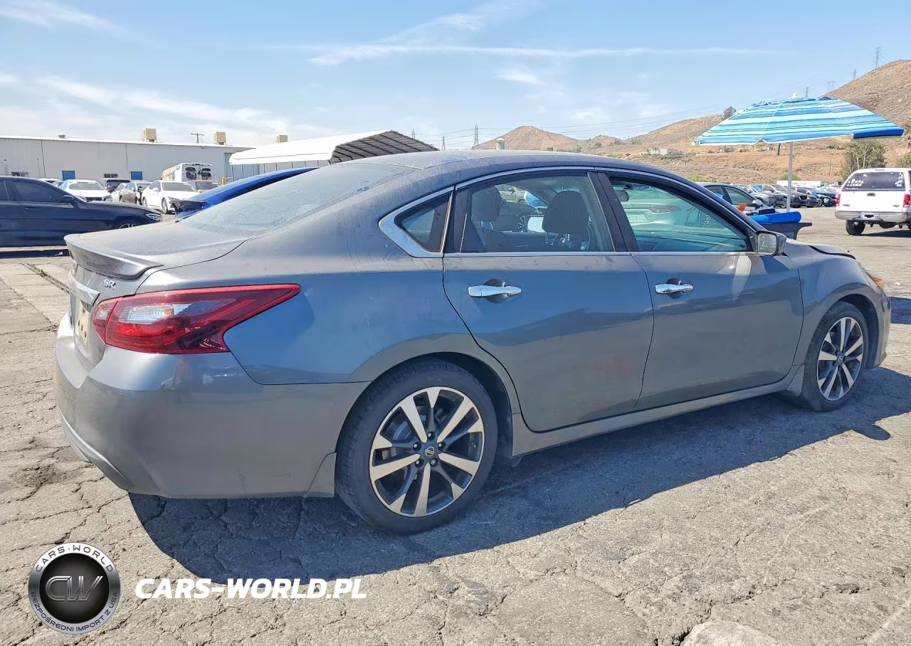 2017 Nissan Altima 2.5 Sr VIN:1N4AL3APXHC470450 - 3
