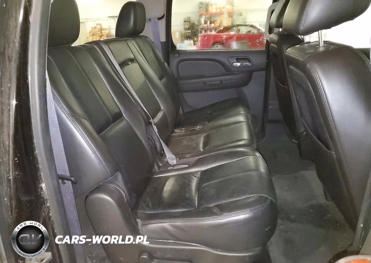 2011 Chev Suburban VIN:1GNSKJE33BR385653 - 11