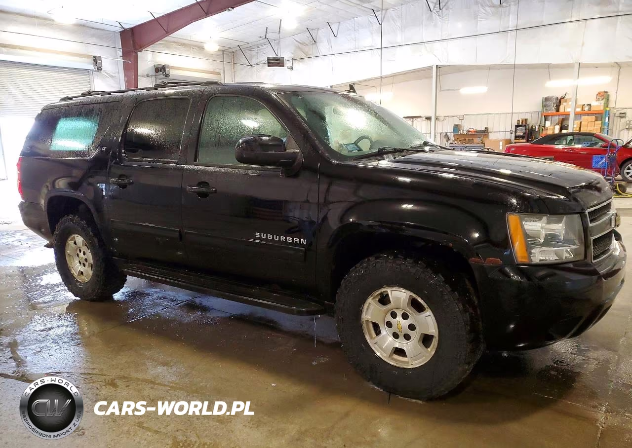 2011 Chev Suburban VIN:1GNSKJE33BR385653 - 4