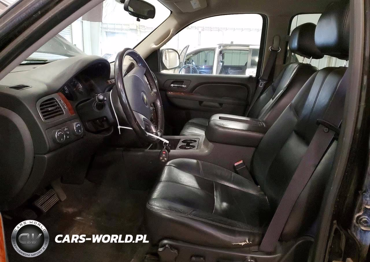 2011 Chev Suburban VIN:1GNSKJE33BR385653 - 7