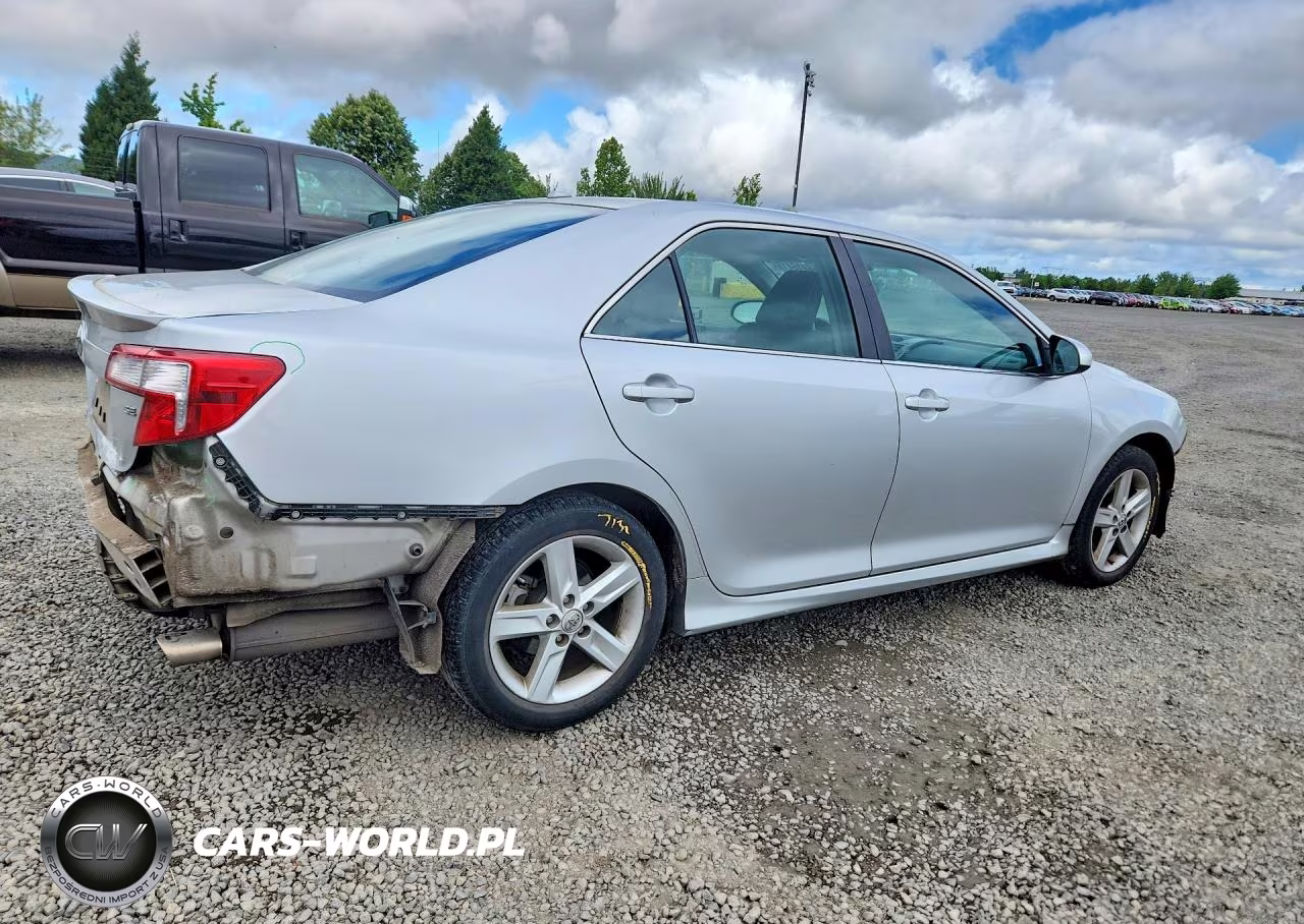 2012 Toyota Camry Se VIN:4T1BF1FK8CU018132 - 3