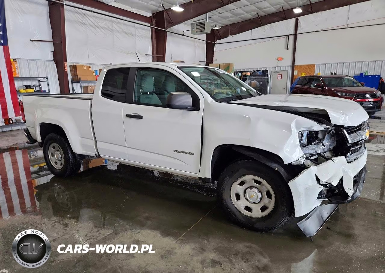 2018 Chevrolet Colorado VIN:1GCHSBEA7J1319286 - 4