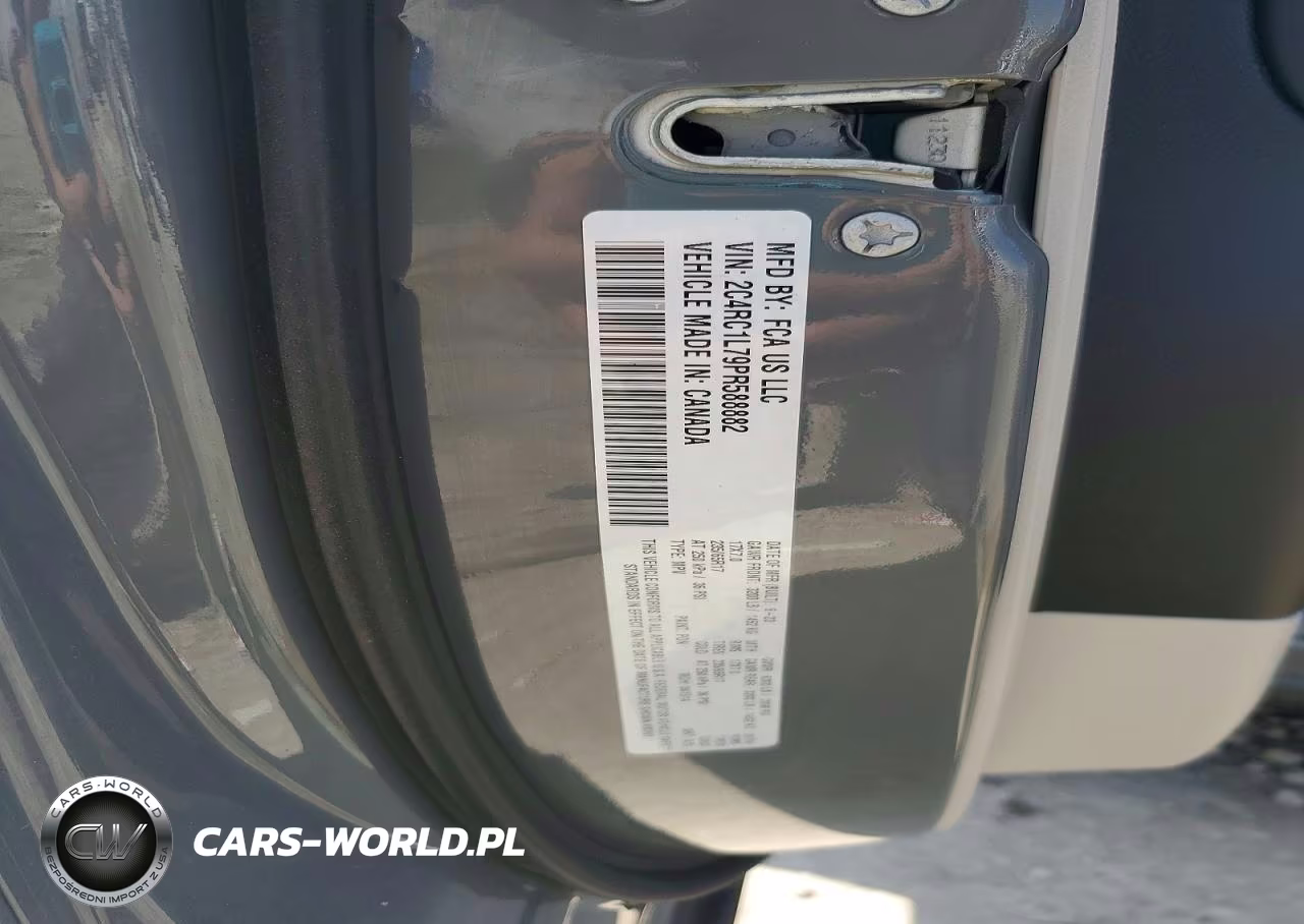 2023 Chrysler Pacifica Hybrid Touring L VIN:2C4RC1L79PR588882 - 14
